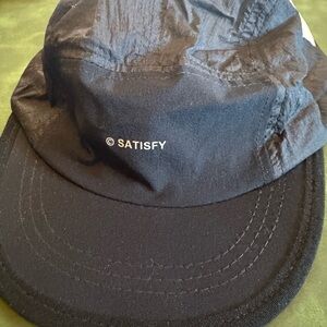 Satisfy Running Rippy™ Trail Cap - Black Ultralight 5-Panel Hat